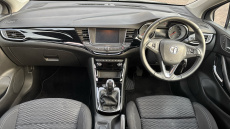 Vauxhall Astra 1.4T 16V 150 SRi 5dr Petrol Hatchback